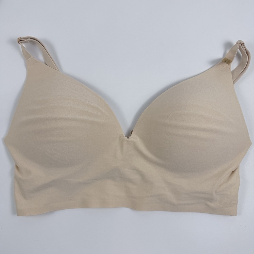 Victoria's Secret PINK Loungin Wireless Push Up Bra Ivory Logo Band L-DD NWT